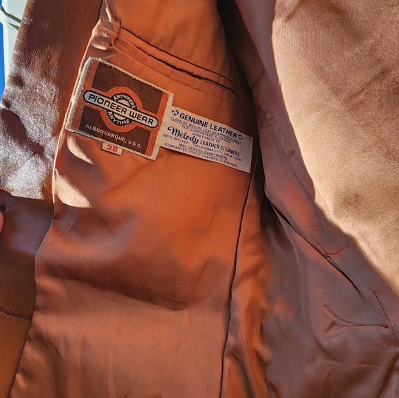 Vintage Pioneer Wear Leather Blazer - sz 38 - Picture 2 of 12